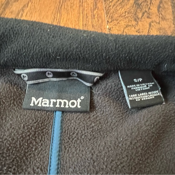 Marmot Coat - Picture 4 of 4